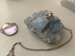 Moonstone Akoni Pendant - Square / Simple Bail